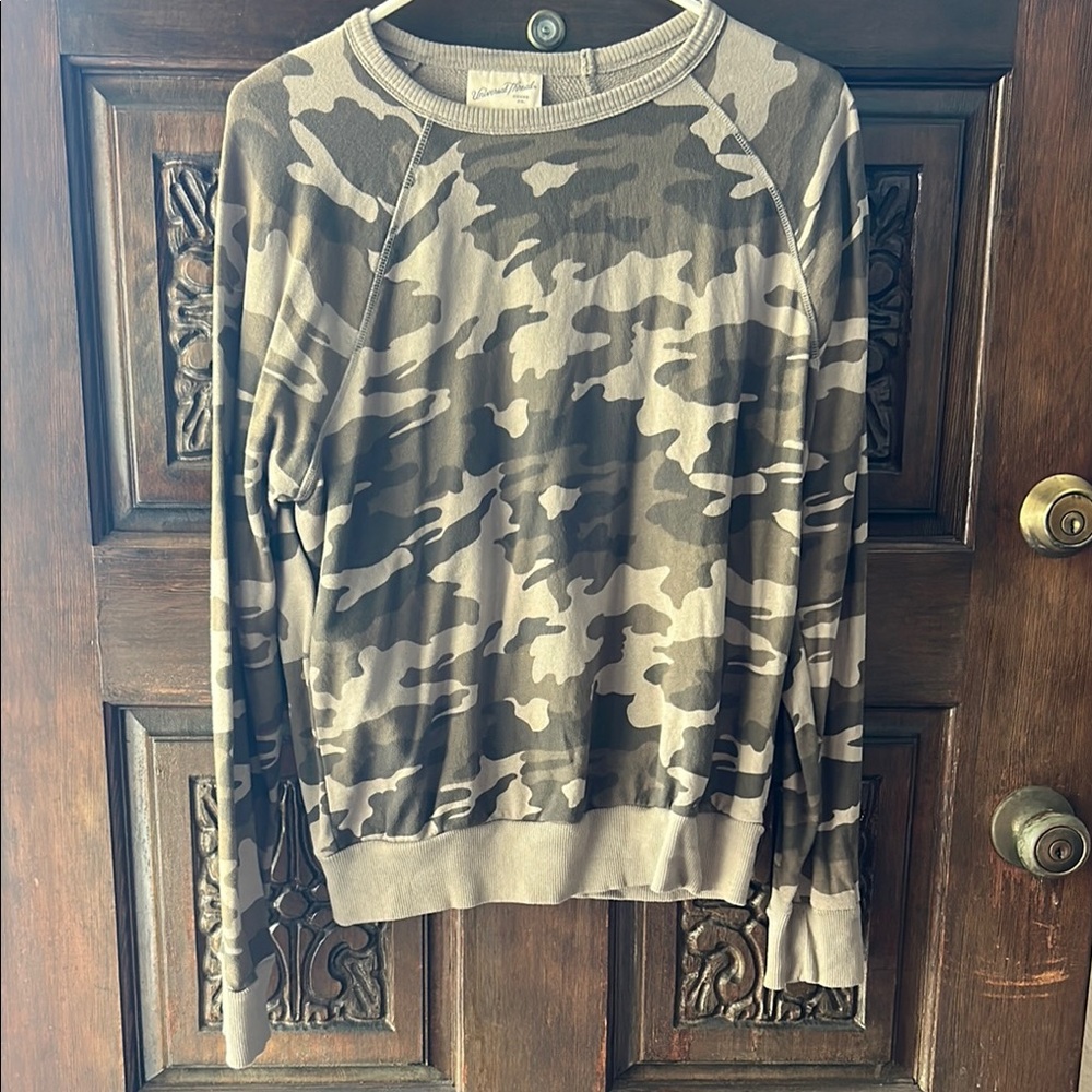 Universal Thread Camo Sweatshirt - Gray and Tan